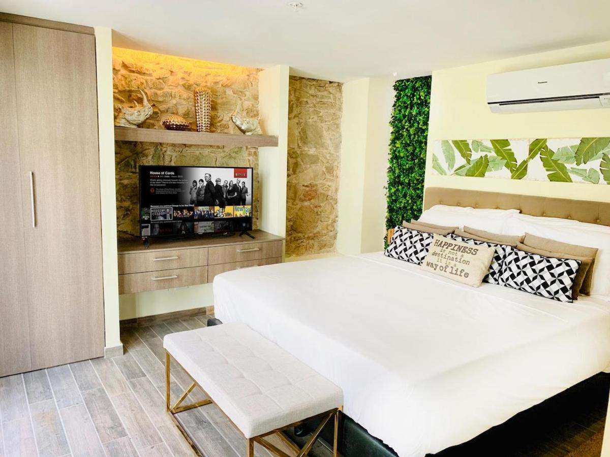 Amazinn Places Casco Viejo Unique Desing And Pool Ii Apartment Panama City